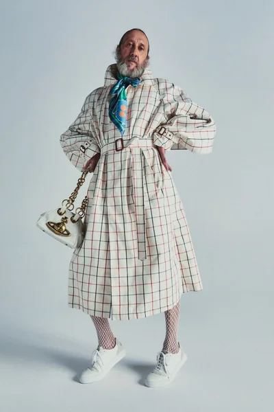 Look 4
